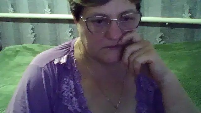 Snapshot of ElzaJewel chatting on October 2025 07:29:01 AM ElzaJewel online show from October 2025 07:29:01 AM