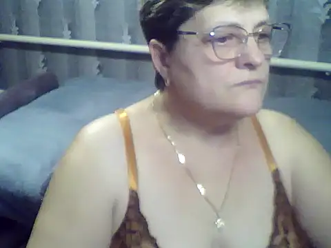 Snapshot of ElzaJewel chatting on December 2025 07:42:01 PM ElzaJewel online show from December 2025 07:42:01 PM