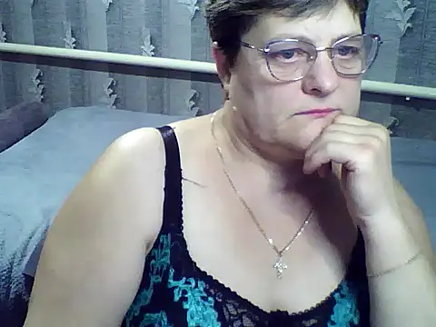 Snapshot of ElzaJewel chatting on January 2026 01:41:01 AM ElzaJewel online show from January 2026 01:41:01 AM
