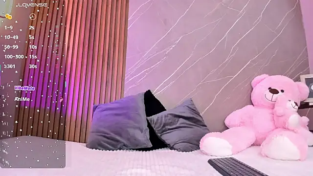 ariana jhonson1 online show from October 2025 12:49:02 PM