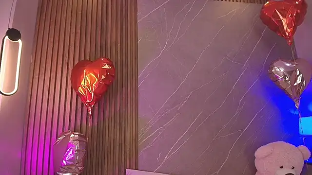 ariana jhonson1 online show from April 2026 12:21:01 PM