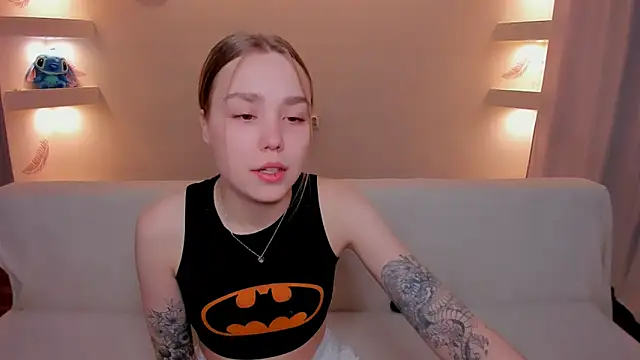 YourMegan online show from November 2025 06:01:02 PM