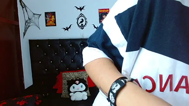 veronica luar online show from April 2026 07:08:02 PM