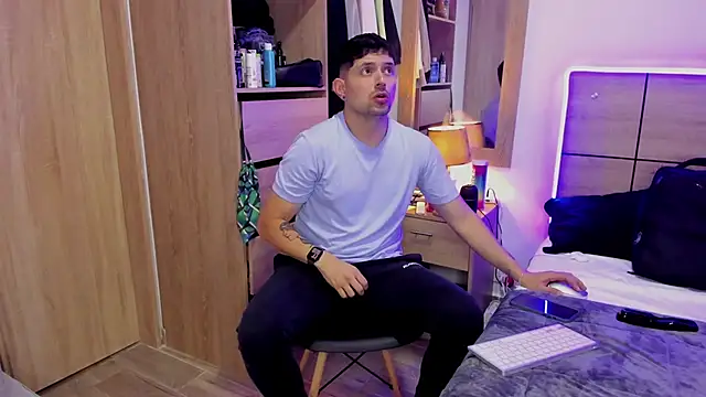 ILoveNYStyle online show from March 2025 04:34:02 PM