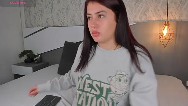 Miile Evans online show from March 2025 01:45:01 PM