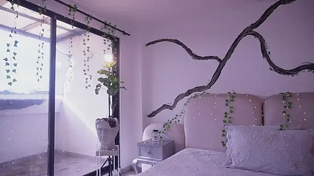 soidai miiu online show from November 2025 08:19:02 PM