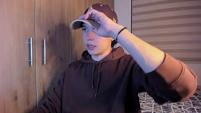 Mastrangelo xxx online show from October 2025 02:20:01 AM