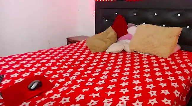 Catalinehot latin online show from February 2025 01:12:02 AM