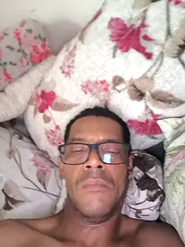 Renato571 online show from March 2026 05:27:01 PM