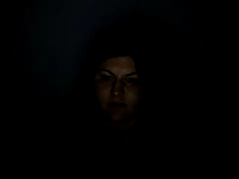 KiraSwee online show from December 2024 09:41:01 PM