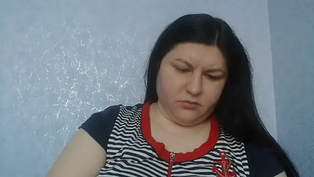 KiraSwee online show from February 2026 01:53:02 PM