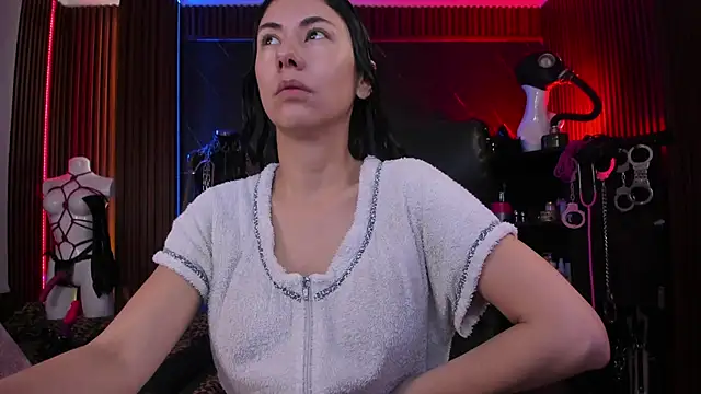 Snapshot of XiaQueen chatting on February 2026 11:59:01 AM XiaQueen online show from February 2026 11:59:01 AM