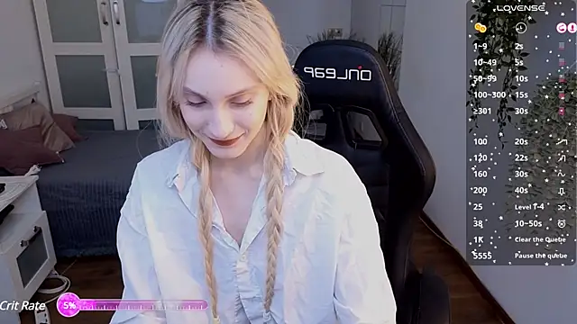 Snapshot of elliefrost chatting on February 2025 09:23:01 PM elliefrost online show from February 2025 09:23:01 PM