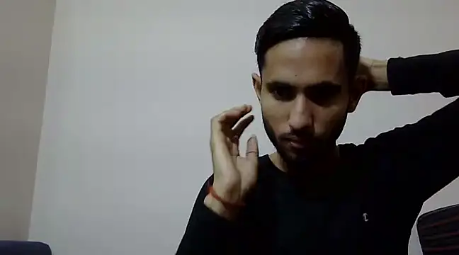 Snapshot of Queen_Couple chatting on March 2025 06:35:02 AM Queen Couple online show from March 2025 06:35:02 AM