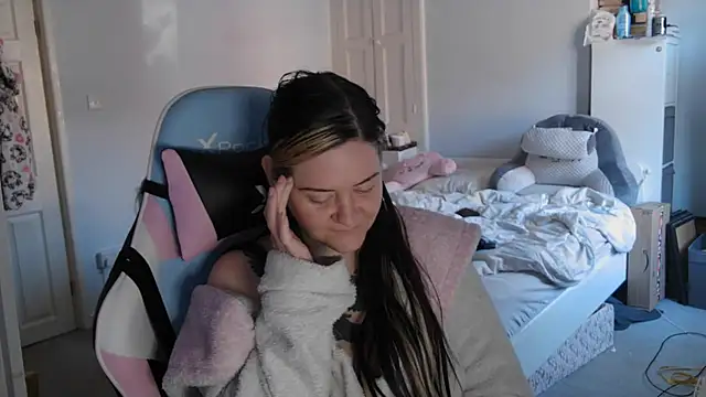 AureliaXOX online show from March 2025 09:58:02 AM