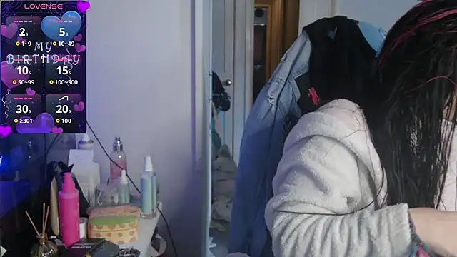 AureliaXOX online show from October 2025 10:37:01 AM