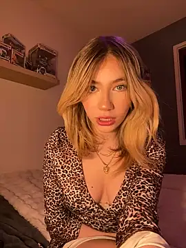 angeleyezlolita online show from February 2025 07:17:02 PM