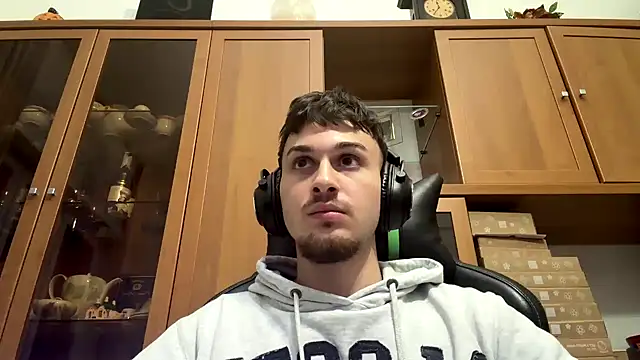 NaplesGuy04 online show from January 2026 04:20:02 PM