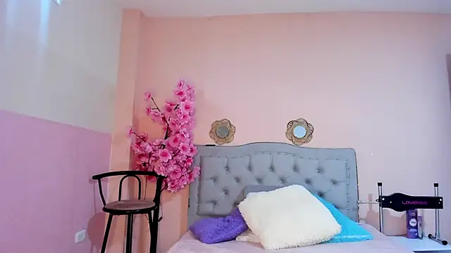 littletammy4u  online show from January 2026 12:10:02 PM