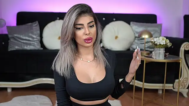 emma goodess  online show from February 2025 06:00:02 PM