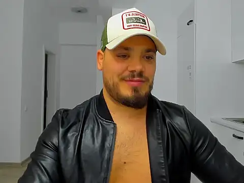 ZackMasterss online show from November 2025 12:11:01 AM