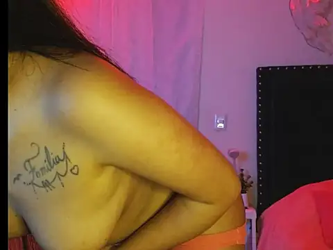 SallyWhitee online show from March 2025 06:07:02 AM