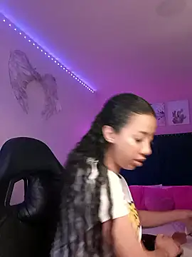 SallyWhitee online show from January 2026 05:32:01 AM