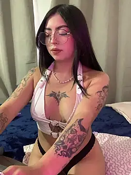 Snapshot of Valu_euphoria chatting on June 2026 07:56:01 PM Valu euphoria online show from June 2026 07:56:01 PM