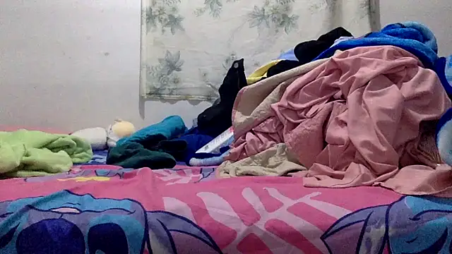 sharonlopez9611 online show from November 2025 03:49:02 AM