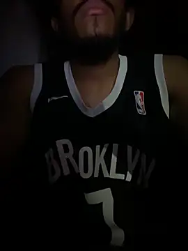 Mineirinho043 online show from November 2025 12:32:02 AM