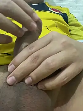 Eduardo08000 online show from March 2025 06:53:02 PM