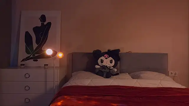 Mia Luw online show from September 2025 06:48:02 AM