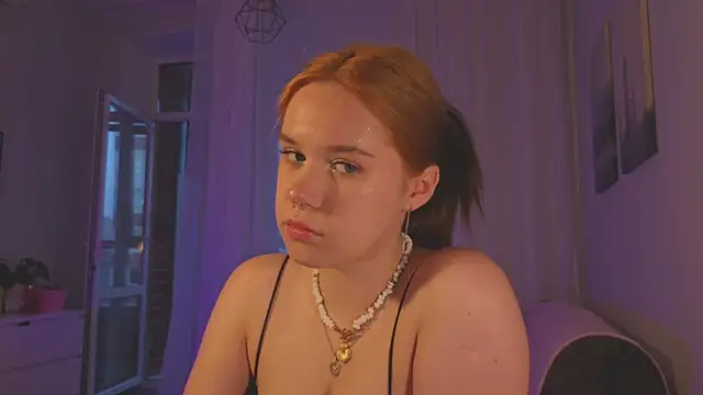 Snapshot of Mia_Luw chatting on June 2026 02:51:01 PM Mia Luw online show from June 2026 02:51:01 PM