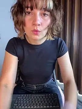 Maggie Geller online show from February 2025 02:37:02 PM