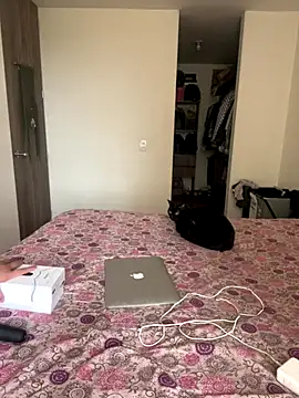 Maggie Geller online show from September 2025 03:13:01 PM