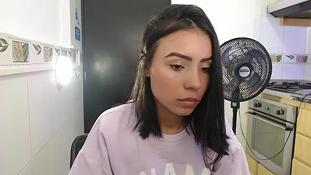 julieta fn online show from April 2026 03:35:01 PM