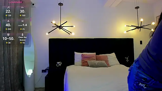 nattashaa7 online show from October 2025 11:43:01 AM