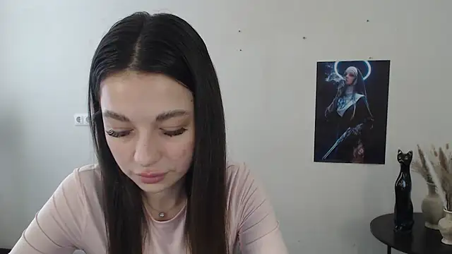 Snapshot of Eva_Eldis chatting on February 2025 01:07:01 PM Eva Eldis online show from February 2025 01:07:01 PM