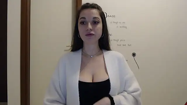 Snapshot of Eva_Eldis chatting on November 2025 03:25:02 PM Eva Eldis online show from November 2025 03:25:02 PM