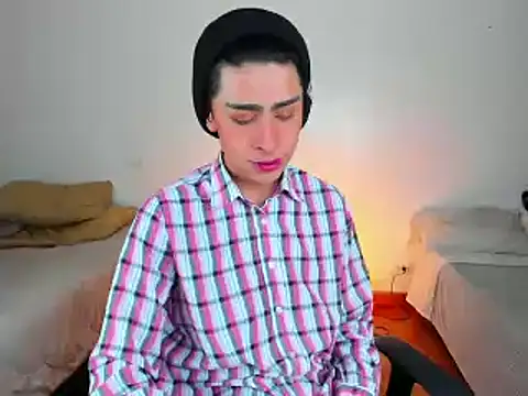 Snapshot of steve__gray chatting on February 2025 02:49:01 PM steve  gray online show from February 2025 02:49:01 PM