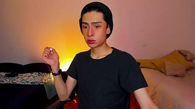 Snapshot of steve__gray chatting on March 2025 06:43:02 PM steve  gray online show from March 2025 06:43:02 PM