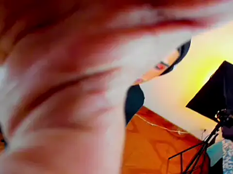 Snapshot of steve__gray chatting on March 2025 07:03:02 PM steve  gray online show from March 2025 07:03:02 PM