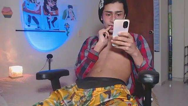 Snapshot of steve__gray chatting on October 2025 03:04:02 AM steve  gray online show from October 2025 03:04:02 AM