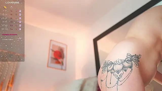 Neekito  online show from December 2025 07:53:02 PM