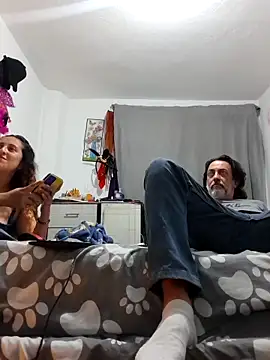 jeans and emma online show from November 2025 02:22:02 AM