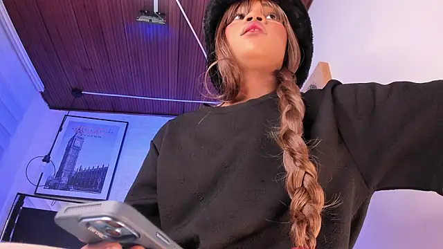 tylla  online show from January 2026 07:49:02 PM