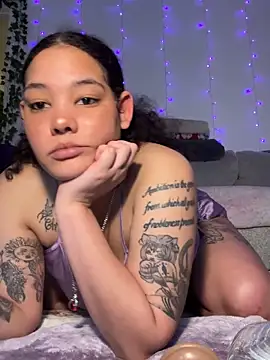 Snapshot of tastylolaaa chatting on February 2026 01:15:01 AM tastylolaaa online show from February 2026 01:15:01 AM