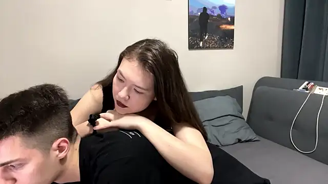 Tw1nFlame online show from March 2025 06:52:01 PM