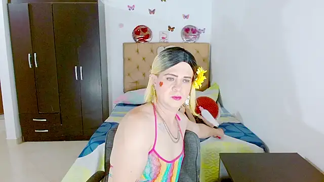 Snapshot of Dolldirtyxxx chatting on June 2026 05:34:02 AM Dolldirtyxxx online show from June 2026 05:34:02 AM