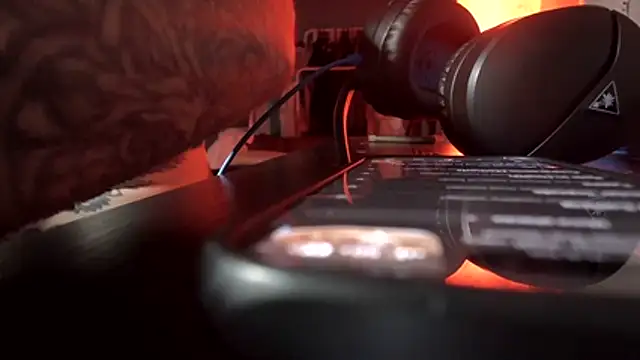 BadJewfucks online show from April 2026 02:47:02 AM